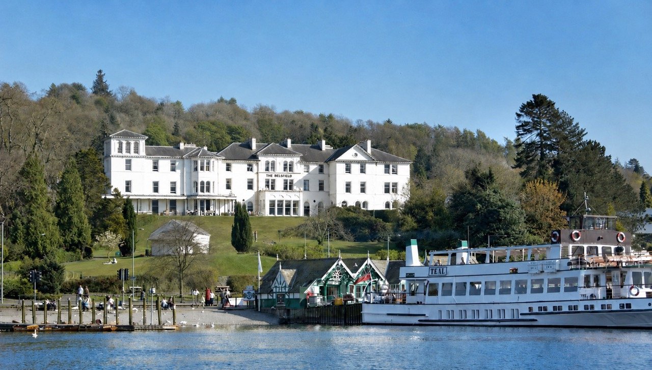 Bowness hotel, holiday apartment and lakefront airport transfer